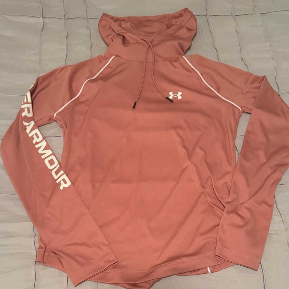 Under Armour UA Velocity with hood. Dusty Rose